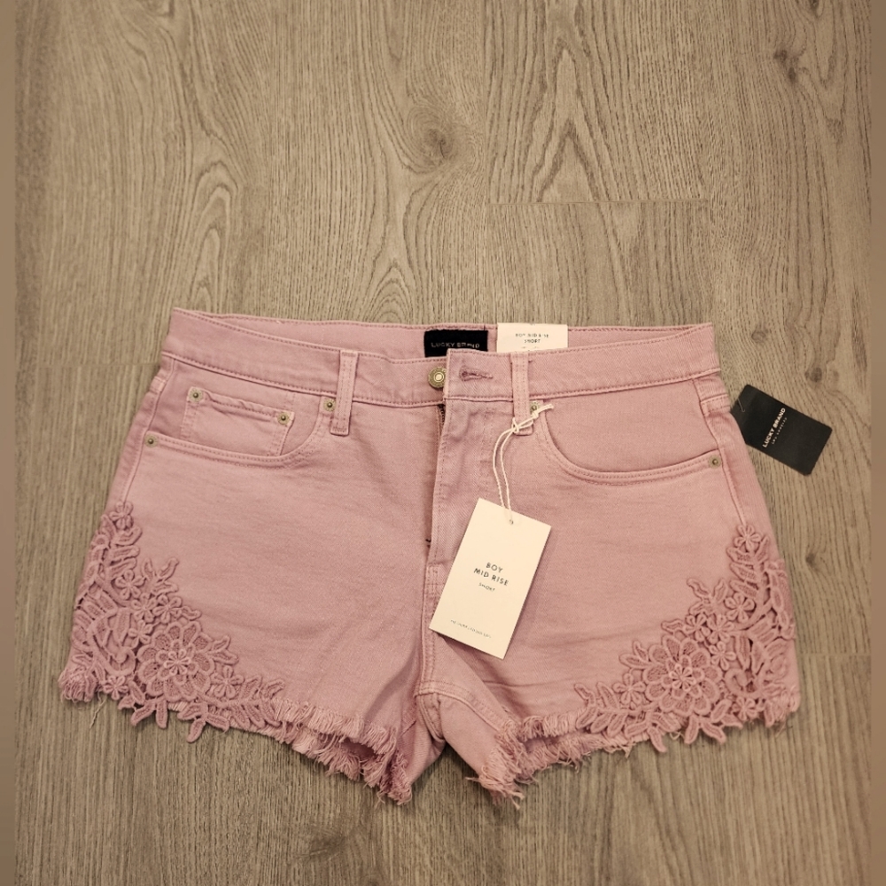 NWT Lucky Brand shorts with embroidered detail 10
